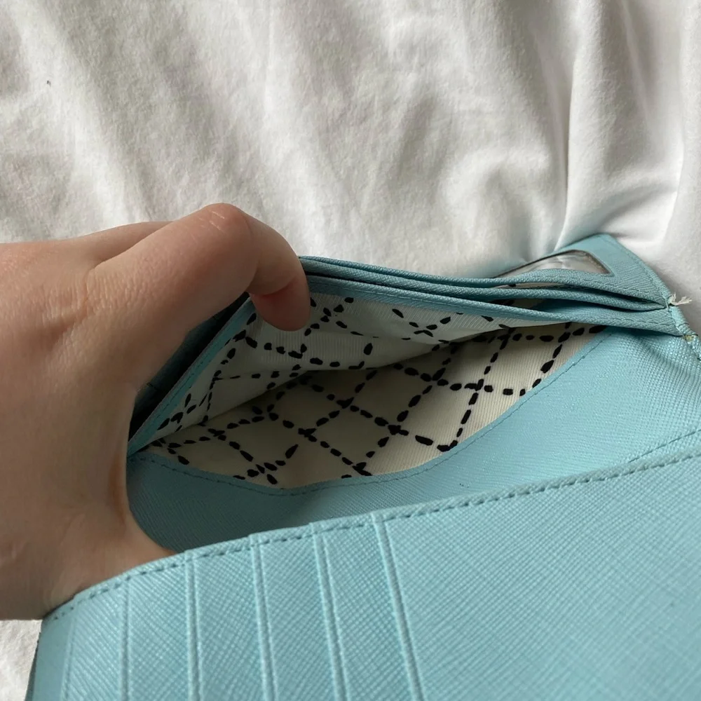 ✨ KATE SPADE WALLET ✨ - Picture 6 of 8